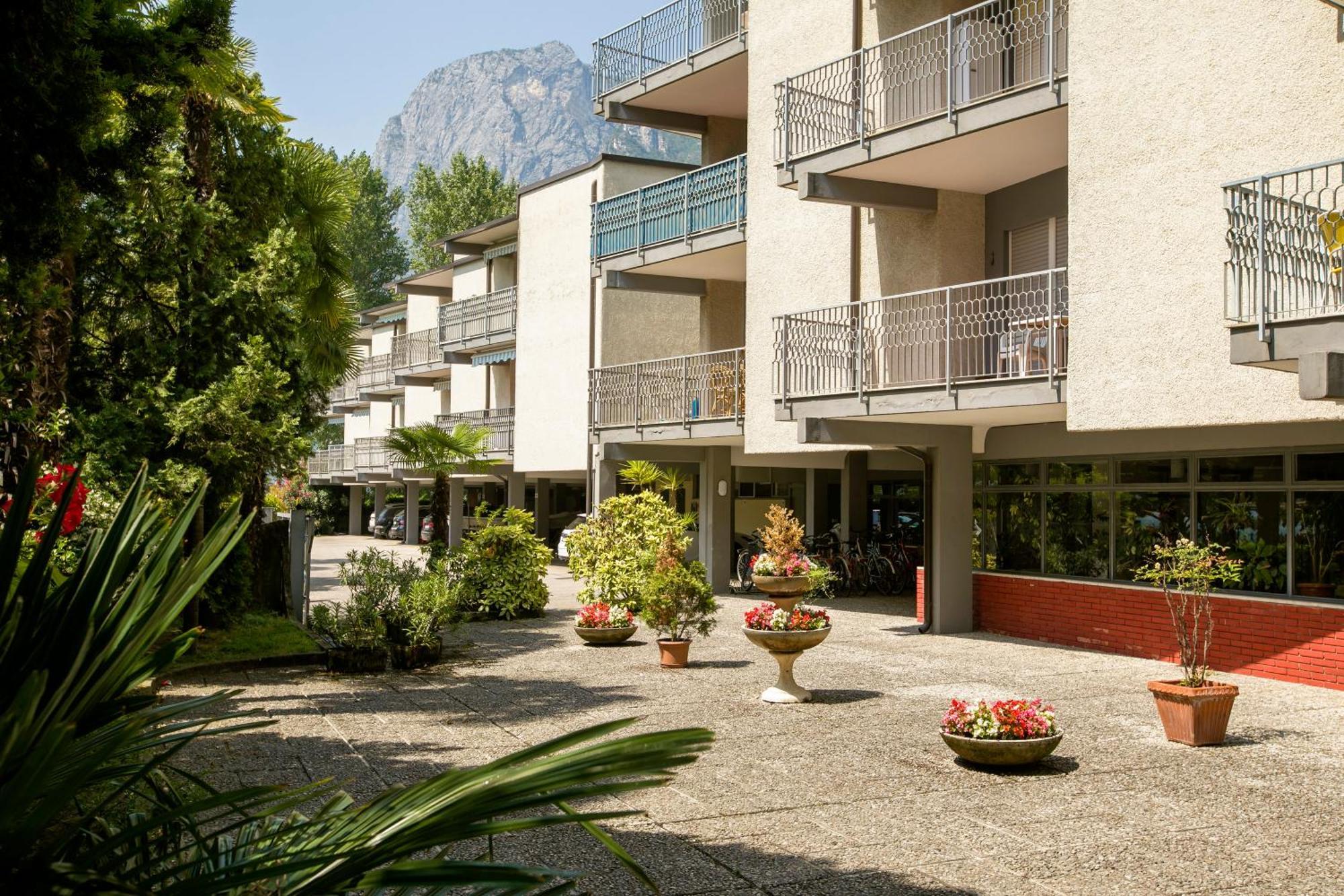 Residenza Lago D'Argento - Happy Rentals Рива-дель-Гарда Экстерьер фото